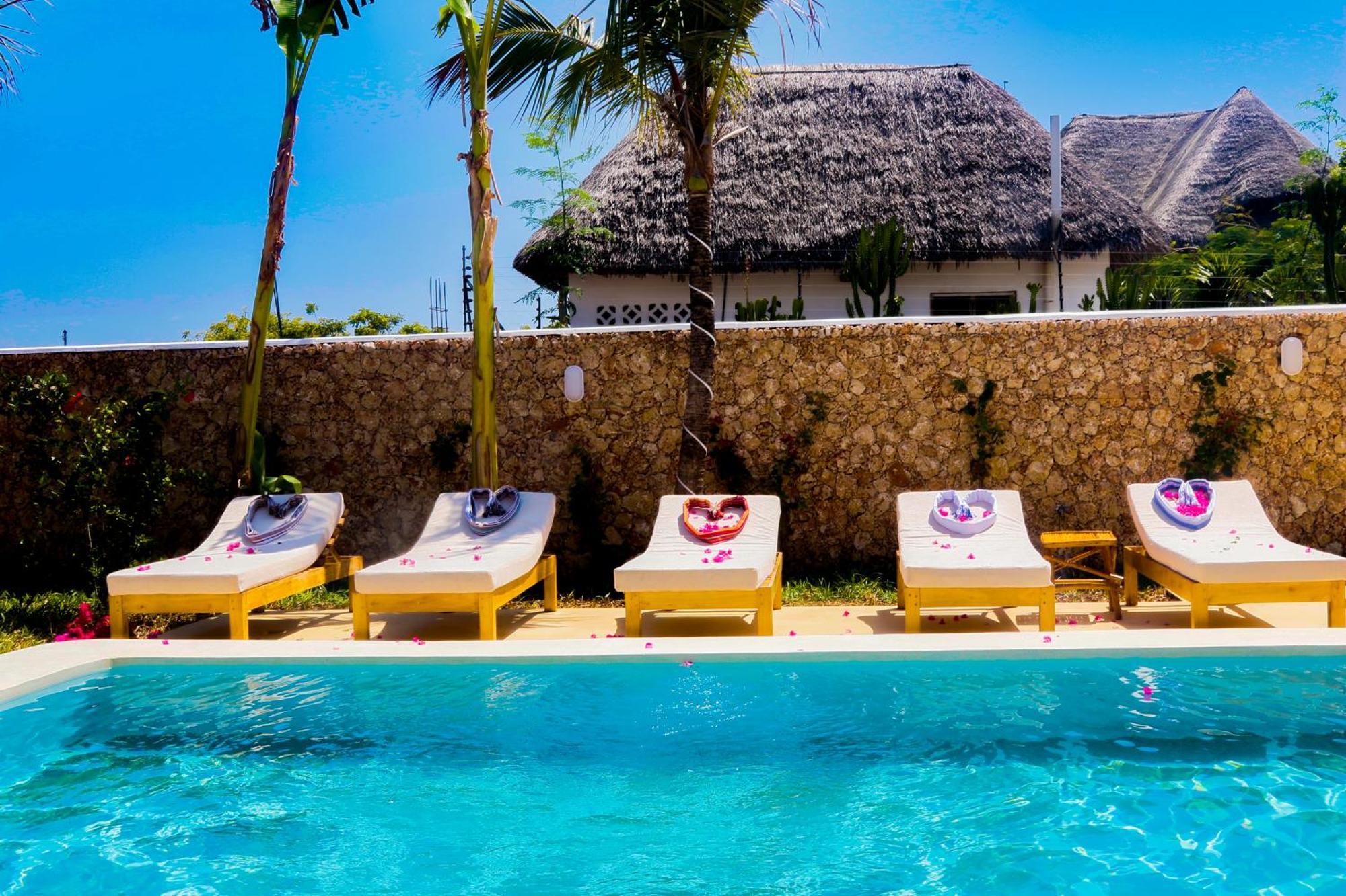Tatu Inn Boutique Hotel ワタム エクステリア 写真