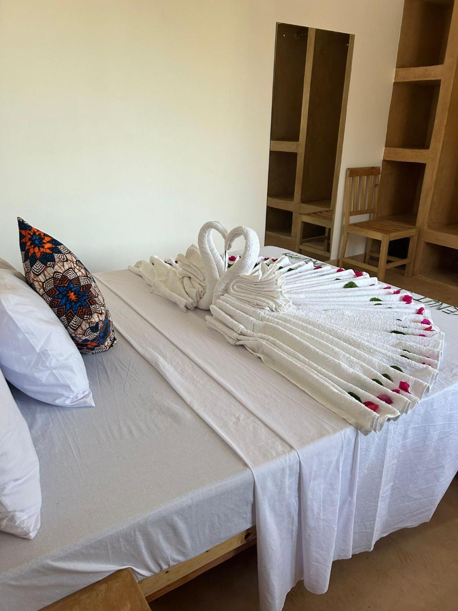 Tatu Inn Boutique Hotel ワタム エクステリア 写真