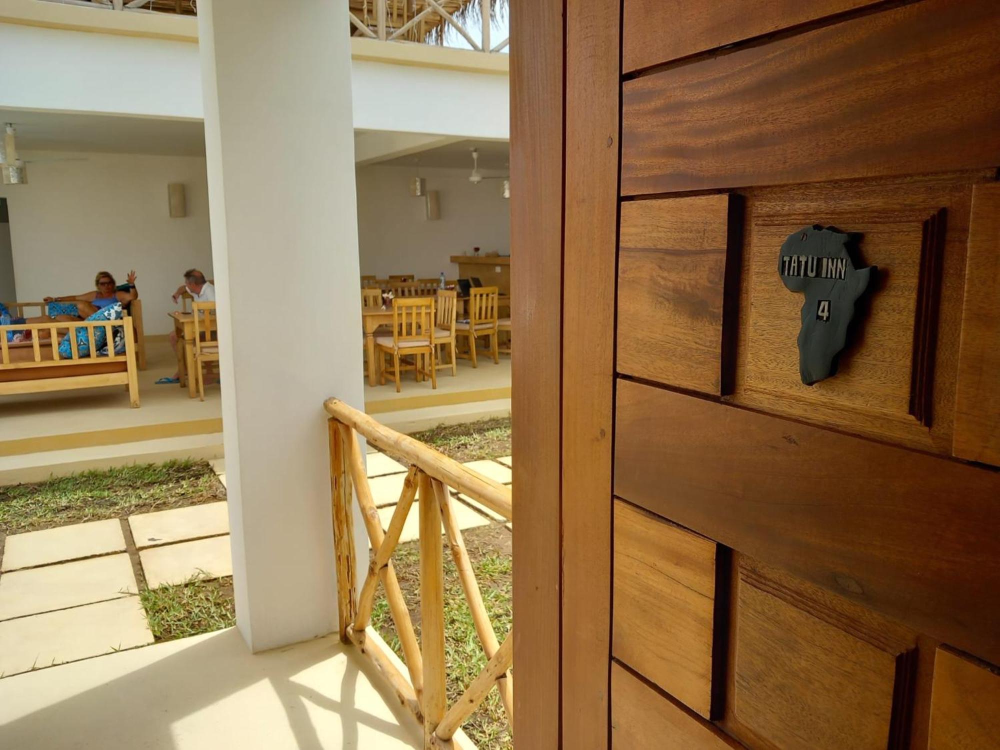 Tatu Inn Boutique Hotel ワタム エクステリア 写真